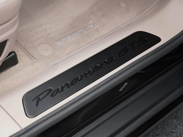 Porsche Panamera GTS