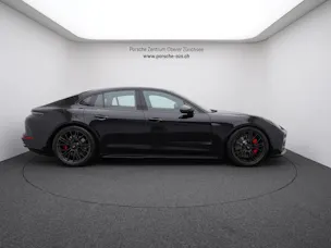 Porsche Panamera GTS