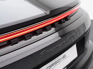 Porsche Panamera GTS