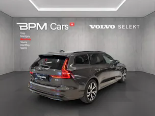 Volvo V60 B5 AWD Benzin Mild Hybrid Plus Dark Geartronic