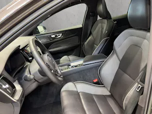 Volvo V60 B5 AWD Benzin Mild Hybrid Plus Dark Geartronic