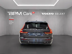 Volvo V60 B5 AWD Benzin Mild Hybrid Plus Dark Geartronic