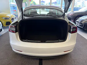 Tesla Model 3 | CH Fahrzeug | Erstbesitz | TOP Gepflegt | Enhanced Autopilot |