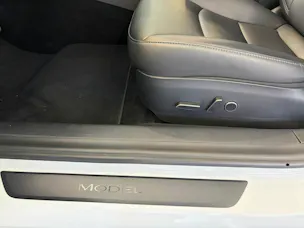 Tesla Model 3 | CH Fahrzeug | Erstbesitz | TOP Gepflegt | Enhanced Autopilot |