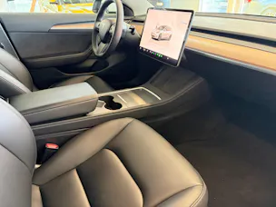 Tesla Model 3 | CH Fahrzeug | Erstbesitz | TOP Gepflegt | Enhanced Autopilot |