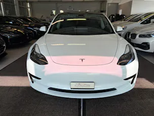Tesla Model 3 | CH Fahrzeug | Erstbesitz | TOP Gepflegt | Enhanced Autopilot |