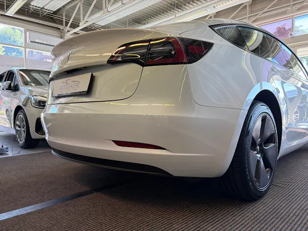 Tesla Model 3 | CH Fahrzeug | Erstbesitz | TOP Gepflegt | Enhanced Autopilot |