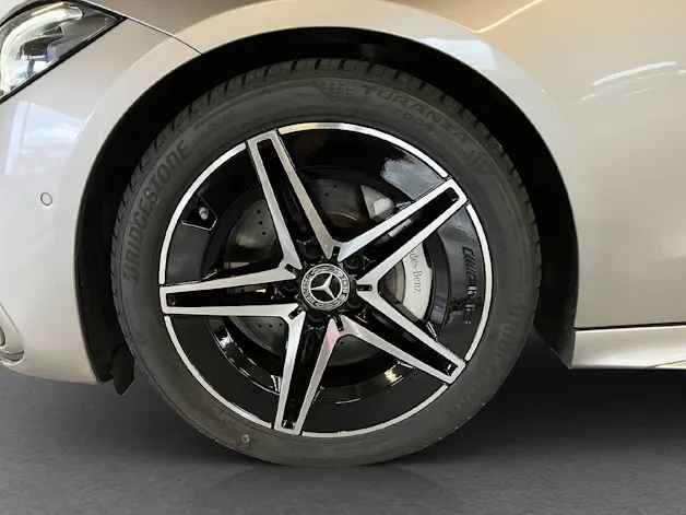 MERCEDES-BENZ C 200 AMG Line 4MATIC