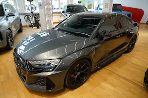 Audi RS3 Limousine 2.5 TSI quattro S-tronic