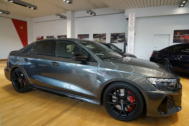 Audi RS3 Limousine 2.5 TSI quattro S-tronic