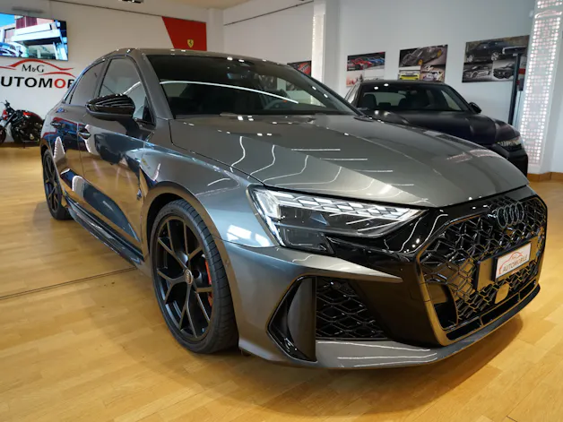 Audi RS3 Limousine 2.5 TSI quattro S-tronic