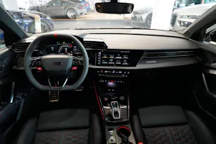 Audi RS3 Limousine 2.5 TSI quattro S-tronic