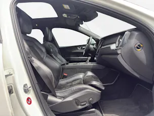 Volvo XC60 D4 AWD R-Design Geartronic