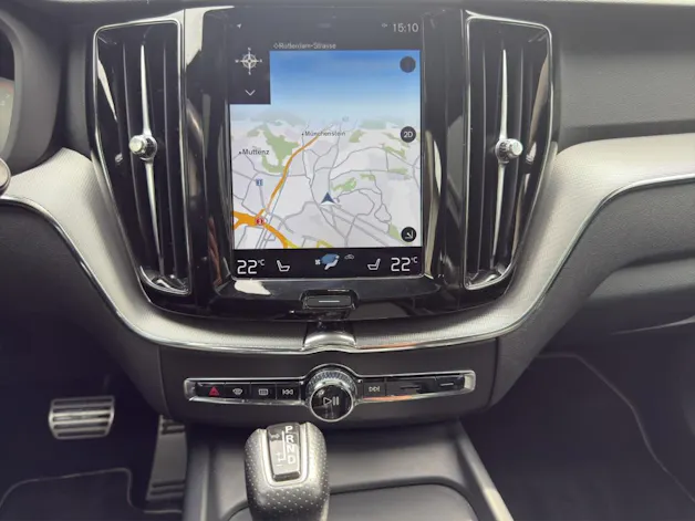 VOLVO XC60 D4 AWD R-Design Geartronic