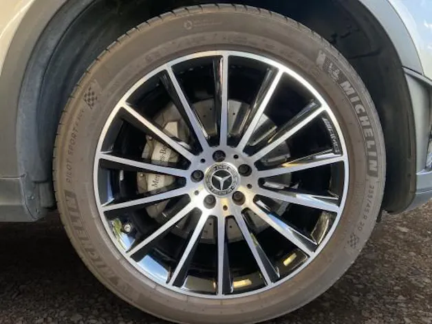Mercedes-Benz GLC 220 d AMG Line 4Matic