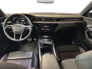 Audi Q8 55 e-tron Black Edition quattro