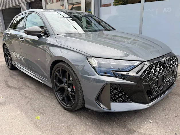 Audi RS3 SPORTBACK 2.5 400 PS TFSI QUATTRO *** RS SCHALENSITZE ***