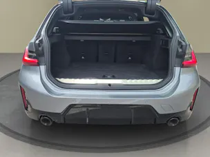 BMW 330e x DriveTouring Steptronic M Sport Pro