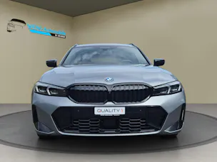 BMW 330e x DriveTouring Steptronic M Sport Pro