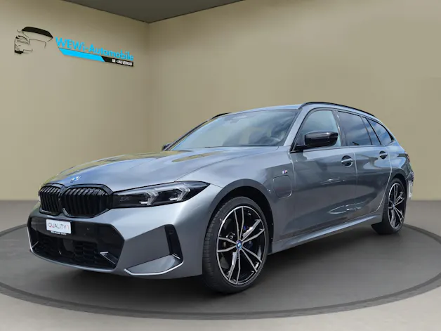 BMW 330e x DriveTouring Steptronic M Sport Pro