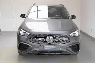 Mercedes-Benz GLA 220 4Matic 8G-DCT
