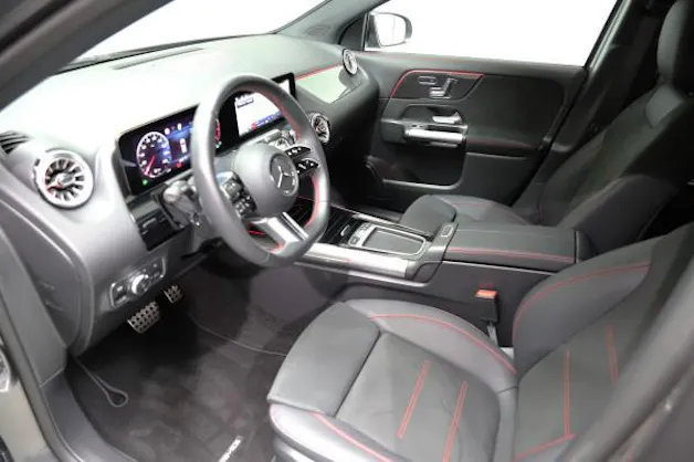 MERCEDES-BENZ GLA 220 4Matic 8G-DCT