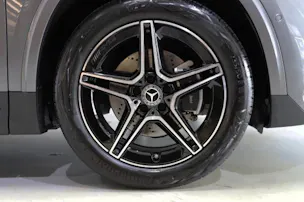 Mercedes-Benz GLA 220 4Matic 8G-DCT