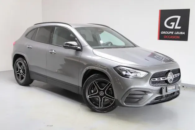 MERCEDES-BENZ GLA 220 4Matic 8G-DCT