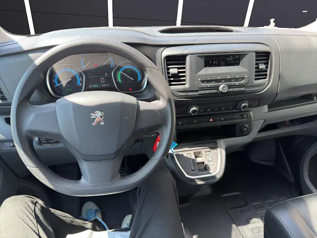 PEUGEOT Expert 50 KWh Pro standard