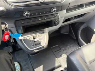 PEUGEOT Expert 50 KWh Pro standard