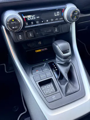 Toyota RAV-4 2.5 HSD Trend e-CVT