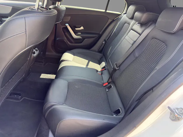 MERCEDES-BENZ A 180 Night Star 7G-DCT
