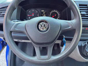 VW T6 2.0 TDI Entry