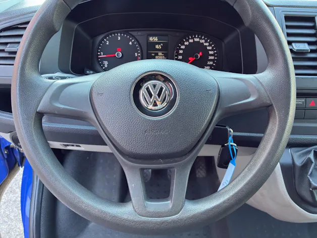VW T6 2.0 TDI Entry