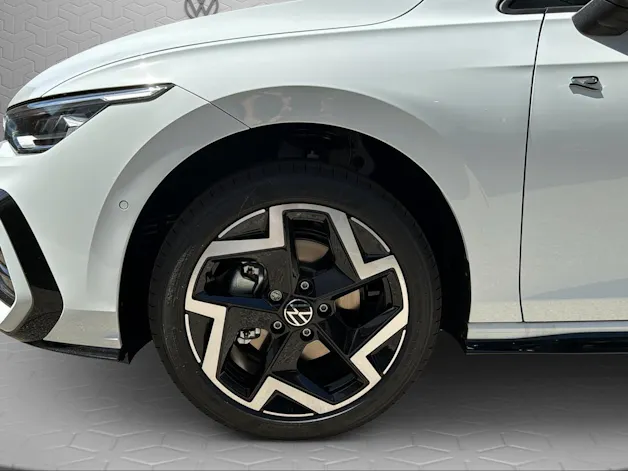 VW Golf 1.5 e TSI mHEV R-Line DSG