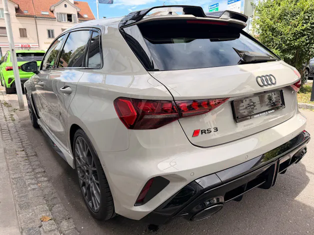 Audi RS3 SPORTBACK 2.5 400 PS TFSI QUATTRO *** RS SCHALENSITZE ***