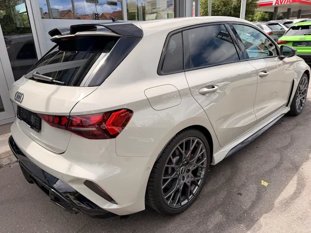 Audi RS3 SPORTBACK 2.5 400 PS TFSI QUATTRO *** RS SCHALENSITZE ***