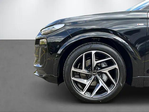 Audi Q6 SUV e-tron quattro 428PS/315kW BEV elektrisch