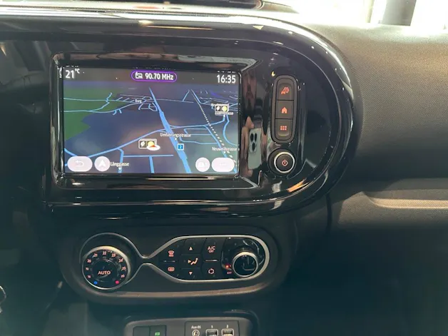Renault Twingo Electric Urban Night