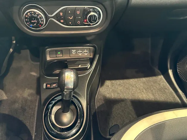 Renault Twingo Electric Urban Night