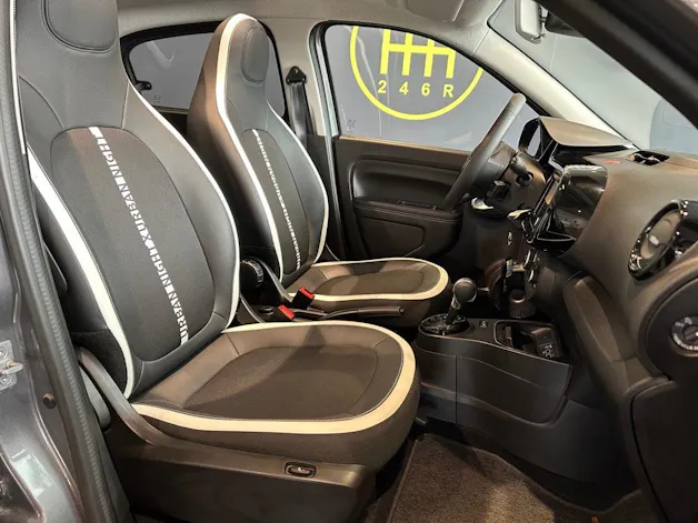Renault Twingo Electric Urban Night
