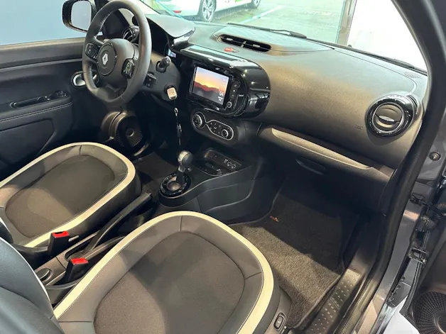 Renault Twingo Electric Urban Night