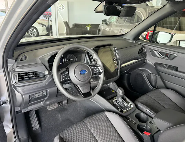 Subaru Forester 2.0i e-Boxer Swiss Plus