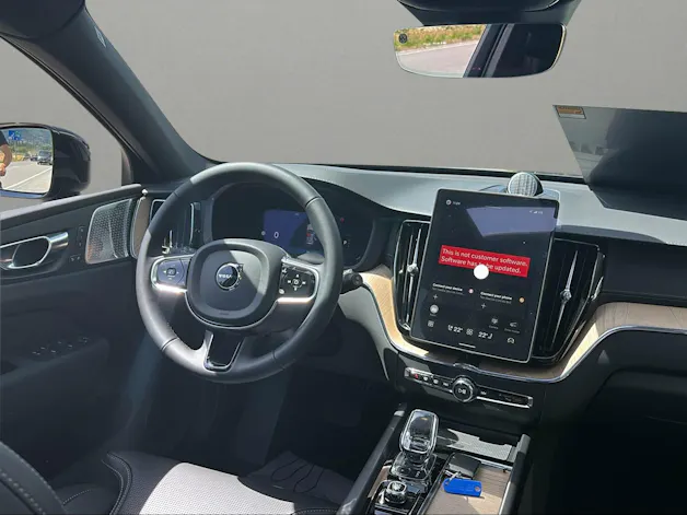 Volvo XC60 T8 eAWD PluginHybrid Ultra Dark Geartronic