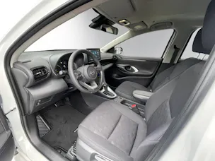 Mazda 2 Hybrid Centre-line