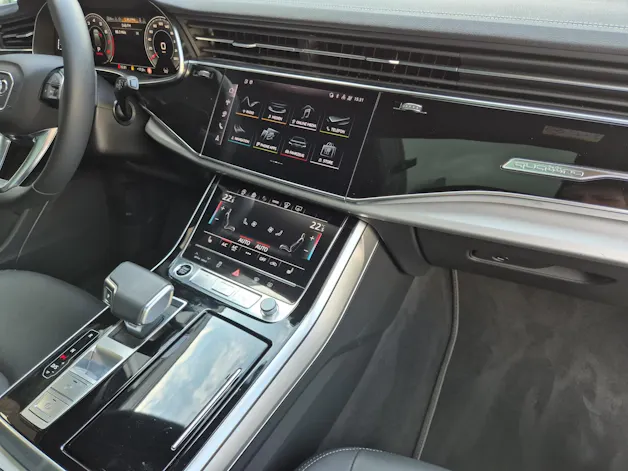 Audi Q7 55 TFSI S line quattro tiptronic / faceliftmodell
