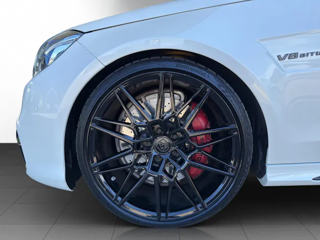 Mercedes-Benz E 63 AMG