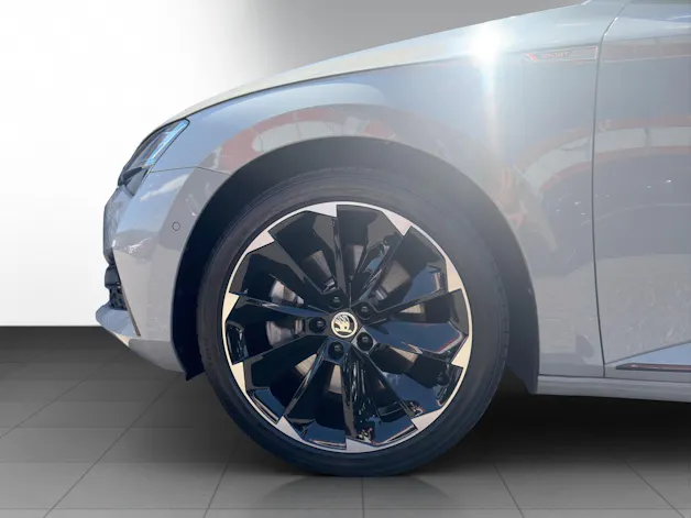 SKODA Superb 2.0 TSI SportL 4x4