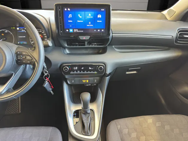 Mazda 2 Hybrid Centre-line
