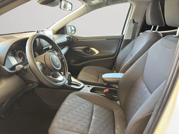 Mazda 2 Hybrid Centre-line